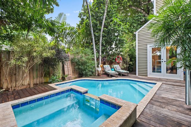 1017 Angela Street, Key West, FL 33040