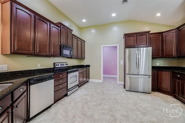 104 Myrtlewood Court, Guyton, GA 31312