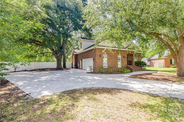104 Myrtlewood Court, Guyton, GA 31312