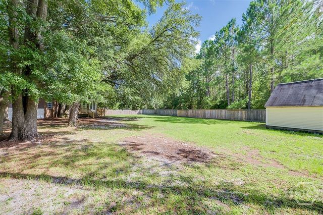 104 Myrtlewood Court, Guyton, GA 31312