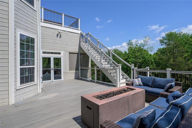 606 Lakepoint Loop, Pottsboro, TX 75076