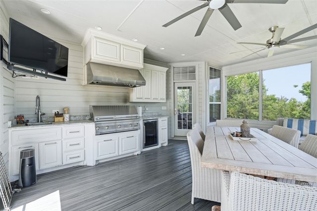 606 Lakepoint Loop, Pottsboro, TX 75076