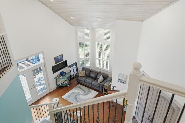 606 Lakepoint Loop, Pottsboro, TX 75076