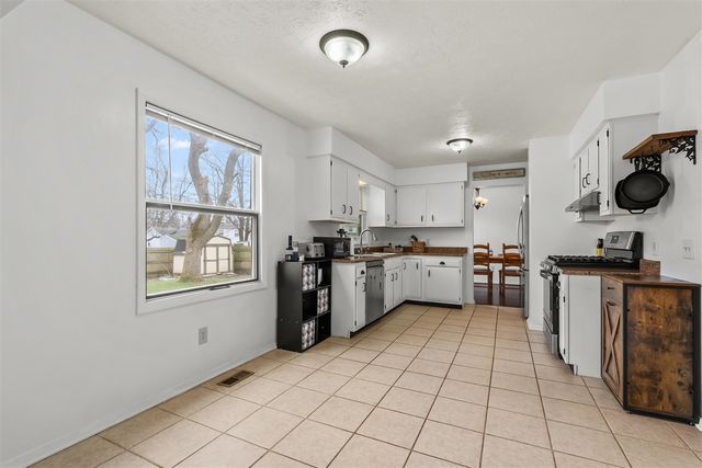 6303 Surrey Street, Portage, MI 49024