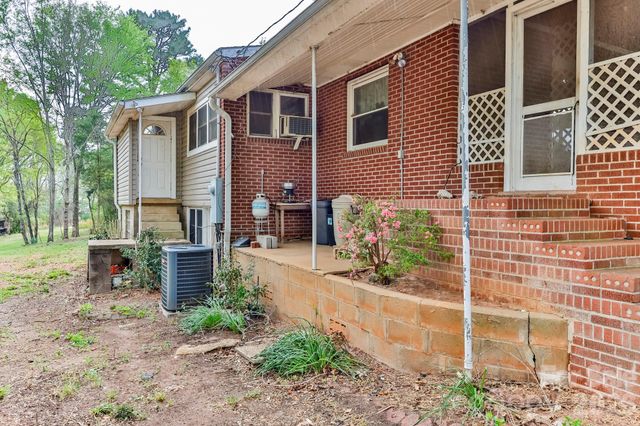 364 Dave Sims Road, Rutherfordton, NC 28139