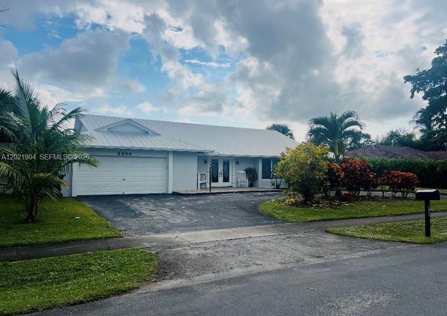 3324 Lakeview Boulevard, Delray Beach, FL 33445