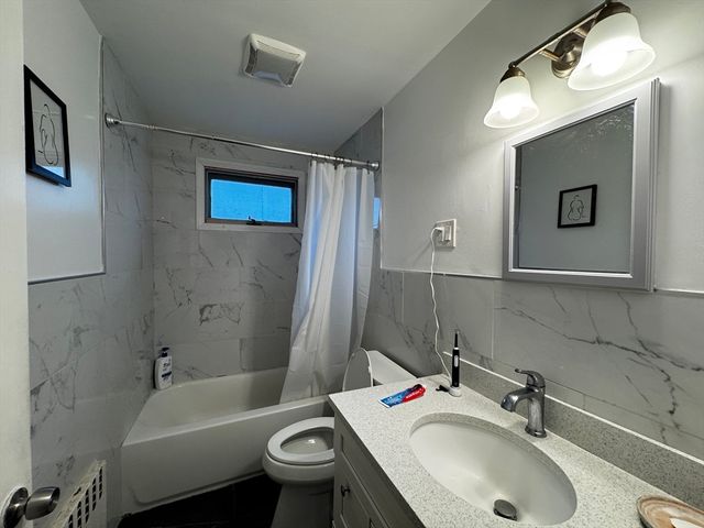 42 Florence St 1, Quincy, MA 02170