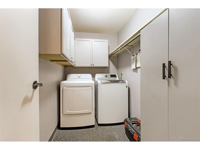 3465 S Poplar St 101, Denver, CO 80224