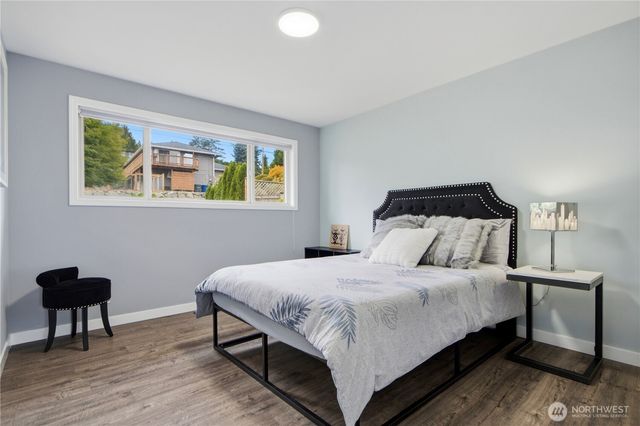 18534 55th Avenue NE, Kenmore, WA 98028