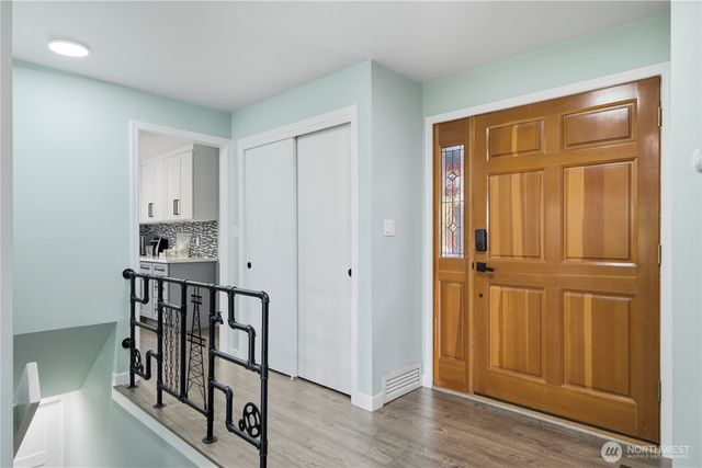 18534 55th Avenue NE, Kenmore, WA 98028