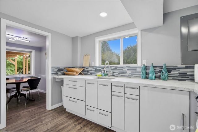 18534 55th Avenue NE, Kenmore, WA 98028