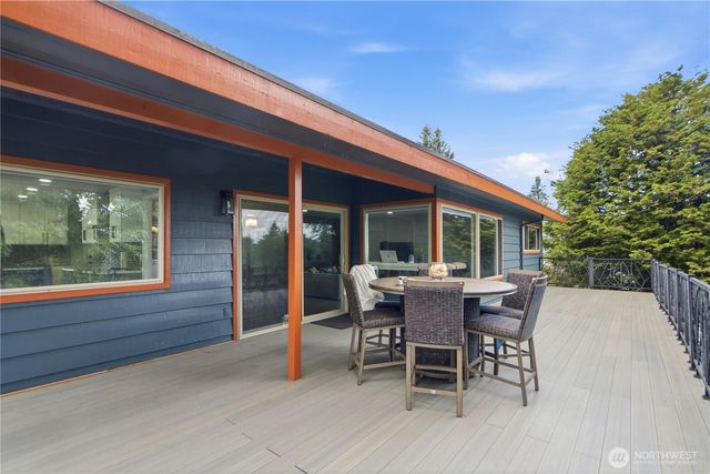 18534 55th Avenue NE, Kenmore, WA 98028
