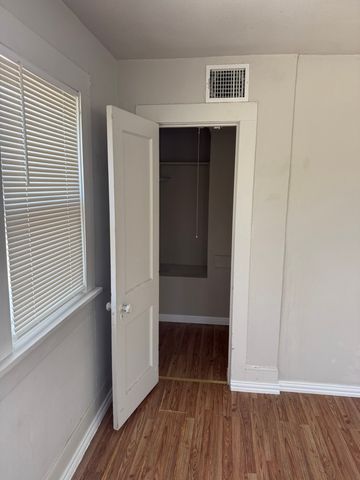 1104 E Richmond 1102, Fort Worth, TX 76104