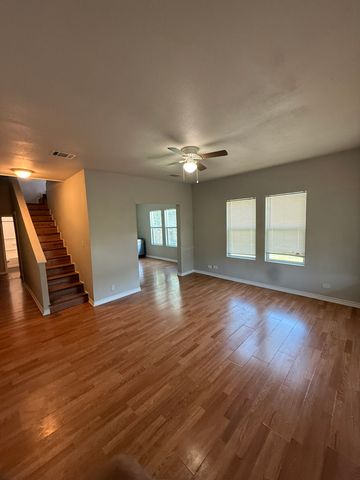 1104 E Richmond 1102, Fort Worth, TX 76104