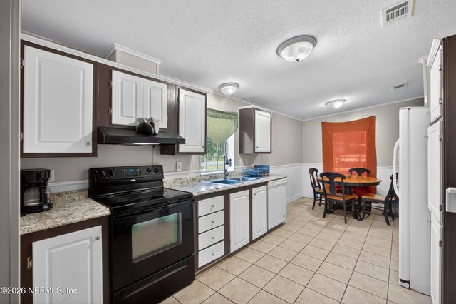 3423 NW 183RD Street, Starke, FL 32091