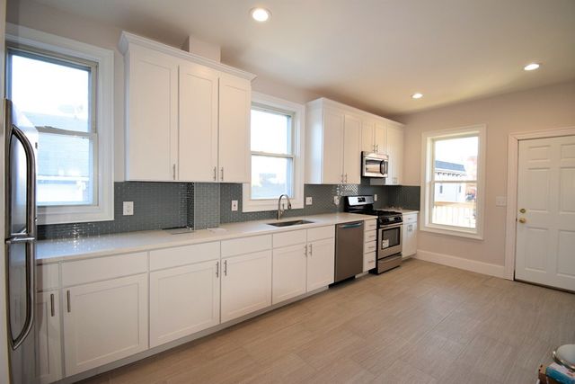 755 Saratoga St 2, Boston, MA 02128