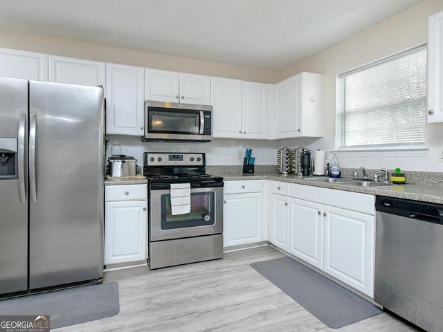 6062 Lamp Post Place, South Fulton, GA 30349
