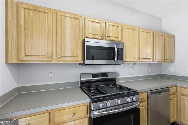 200 Riverstone Commons Circle, Canton, GA 30114