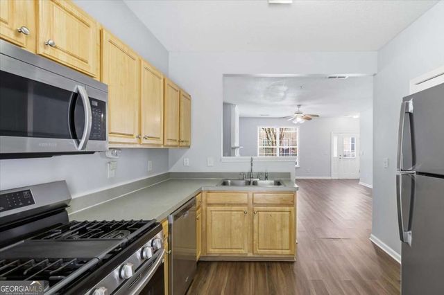 200 Riverstone Commons Circle, Canton, GA 30114