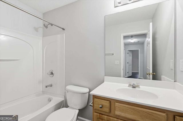 200 Riverstone Commons Circle, Canton, GA 30114