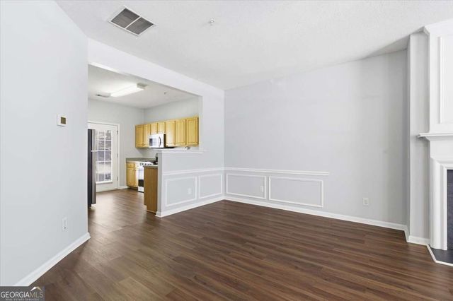 200 Riverstone Commons Circle, Canton, GA 30114