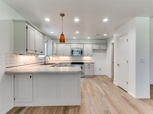 409 NW 141st Circle, Edmond, OK 73013