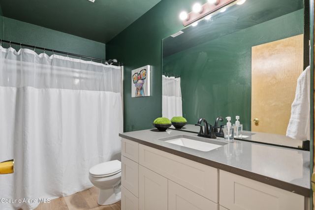 1049 N Bainbridge St, Post Falls, ID 83854