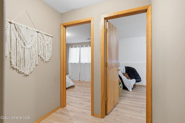 1049 N Bainbridge St, Post Falls, ID 83854