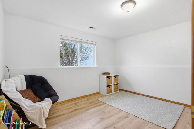 1049 N Bainbridge St, Post Falls, ID 83854