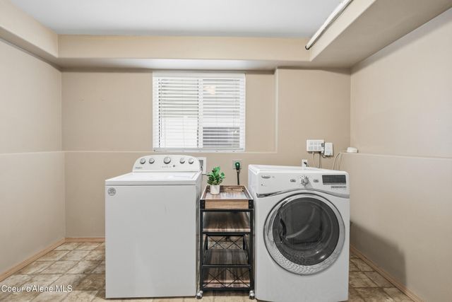 1049 N Bainbridge St, Post Falls, ID 83854