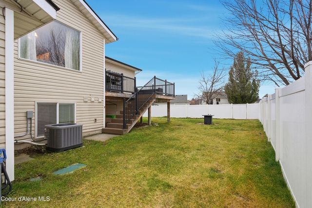 1049 N Bainbridge St, Post Falls, ID 83854