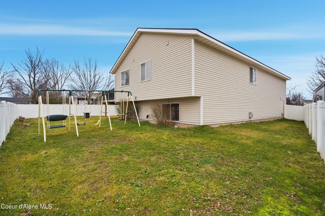 1049 N Bainbridge St, Post Falls, ID 83854