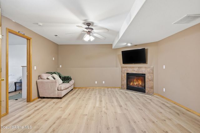 1049 N Bainbridge St, Post Falls, ID 83854