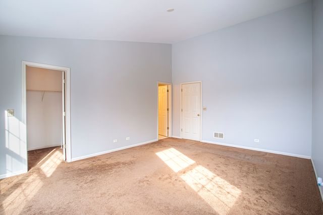 860 Amelia Court, Grayslake, IL 60030