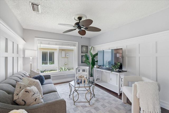 10174 S 182nd Ct S S, Boca Raton, FL 33498