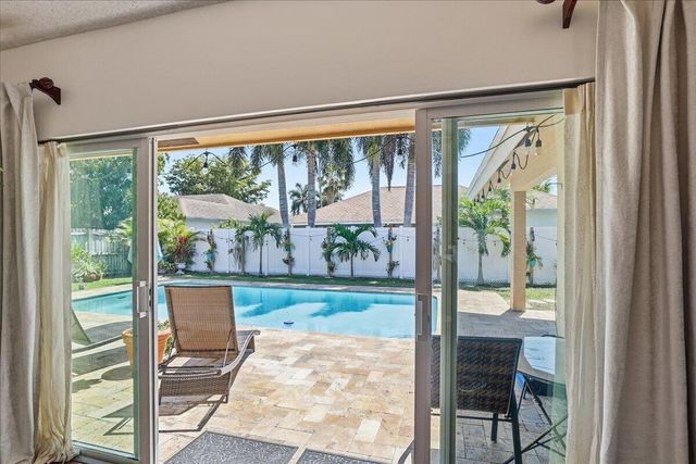 10174 S 182nd Ct S S, Boca Raton, FL 33498