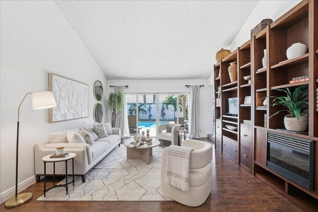 10174 S 182nd Ct S S, Boca Raton, FL 33498