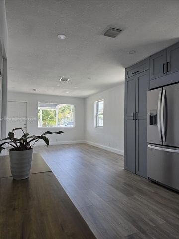 719 21st Street, West Palm Beach, FL 33407