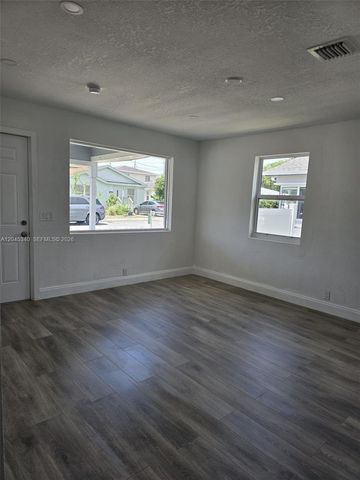 719 21st Street, West Palm Beach, FL 33407