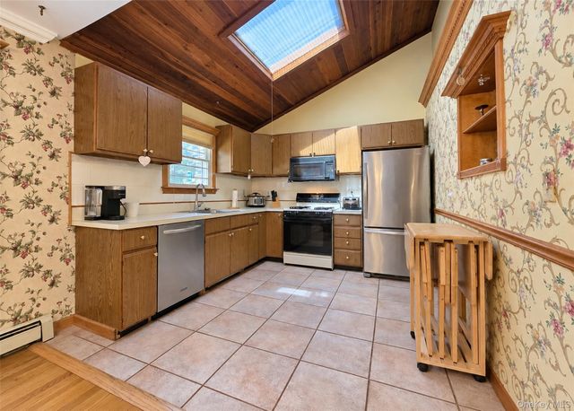 124 Ridge Road, Ridge, NY 11961