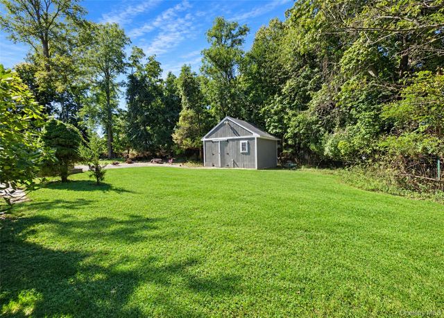 124 Ridge Road, Ridge, NY 11961