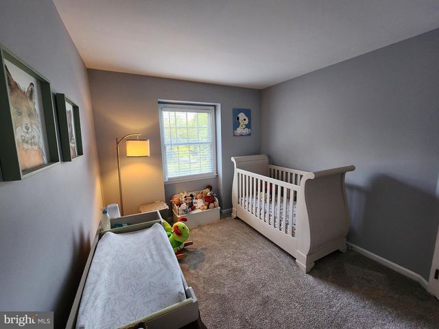 1019 LINDSAY LN, Hagerstown, MD 21742