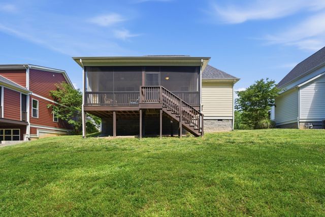 199 Evans Dr, Tullahoma, TN 37388