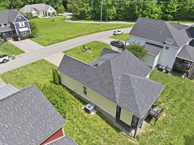 199 Evans Dr, Tullahoma, TN 37388