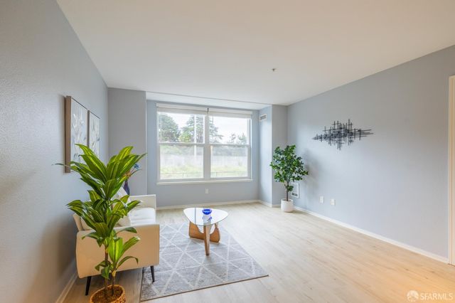 8200 Oceanview Terrace 213, San Francisco, CA 94132