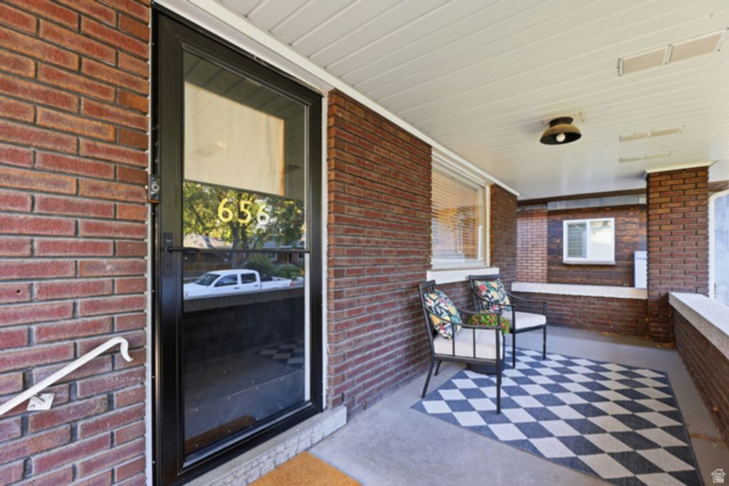 656 E BRYAN AVE, Salt Lake City, UT 84105 — photo 2