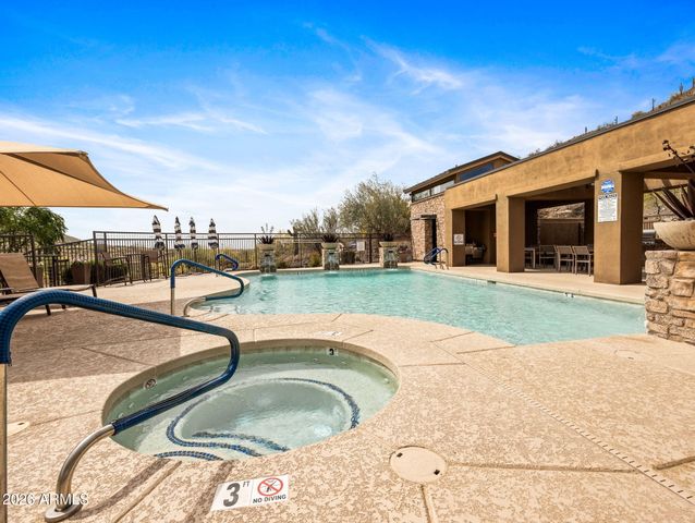 36600 N CAVE CREEK Road B14, Cave Creek, AZ 85331