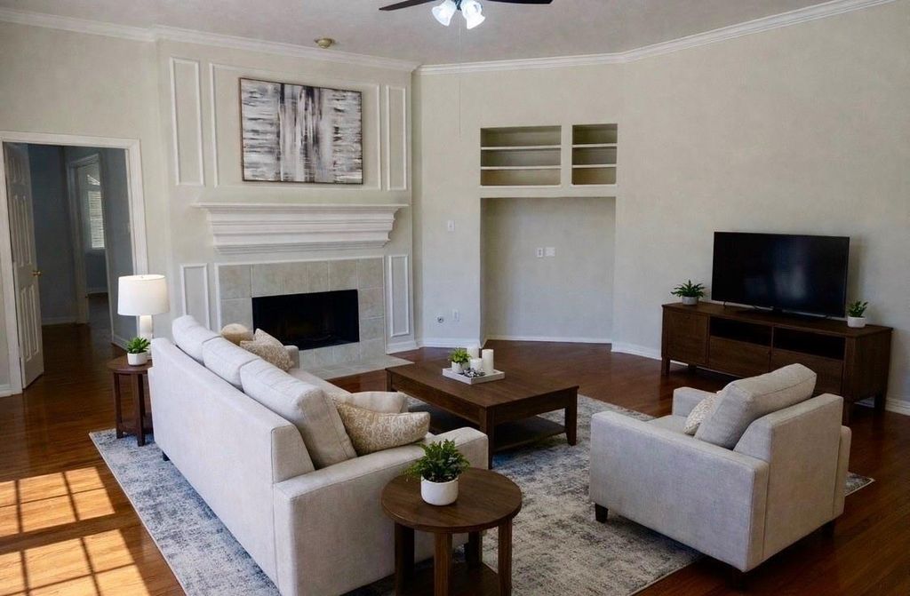 4402 Water Elm Way, Houston, TX 77059