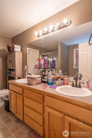 2124 Dilley Avenue, Moses Lake, WA 98837