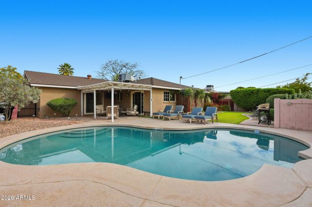 8307 E CLARENDON Avenue, Scottsdale, AZ 85251